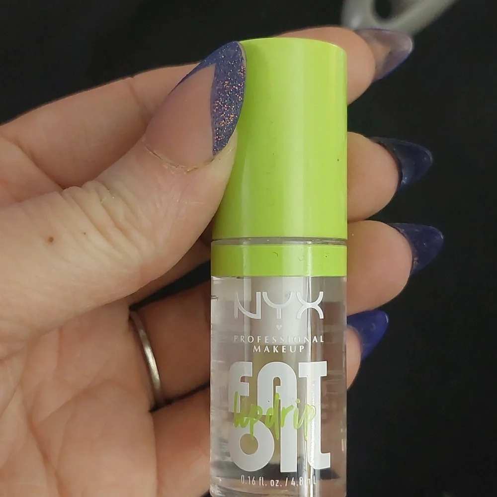 Nyx fat lip drip lip‎ oil in My Main